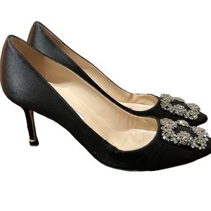 Manolo Blahnik Hangisi Pumps
